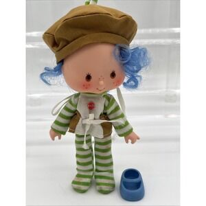 Vintage 1980s Kenner Strawberry Shortcake Suzette Crepe Doll w/outfit incomplete